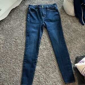Mid rise skinny jeans